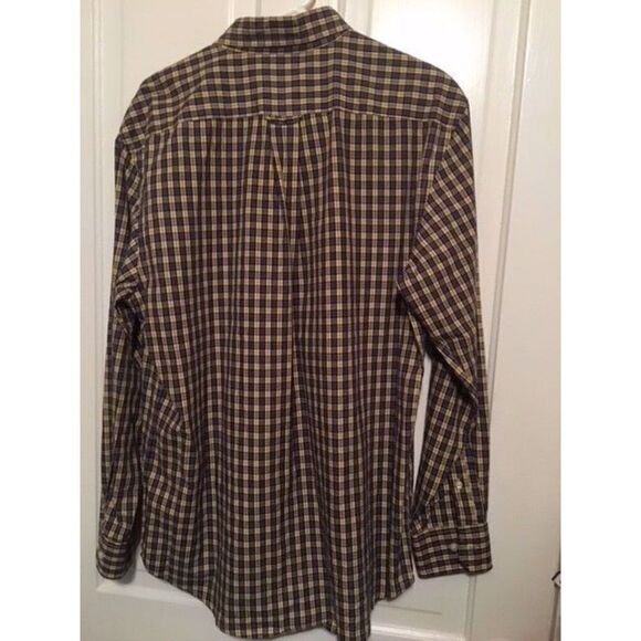 IZOD SIZE MEDIUM LONG SLEEVED PLAID BUTTON SHIRT - Picture 4 of 4